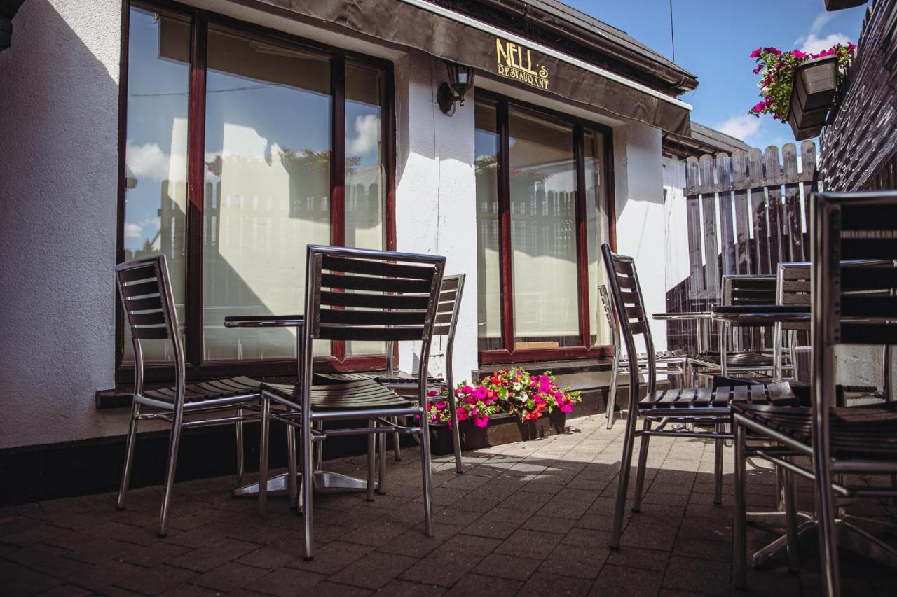 Muskerry Arms Bar And B&B Blarney Exteriör bild