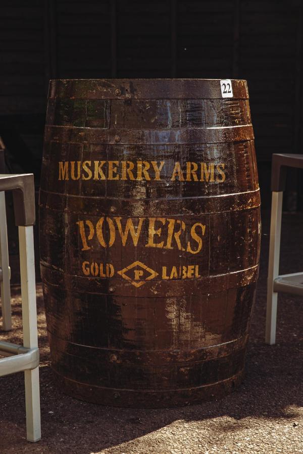 Muskerry Arms Bar And B&B Blarney Exteriör bild