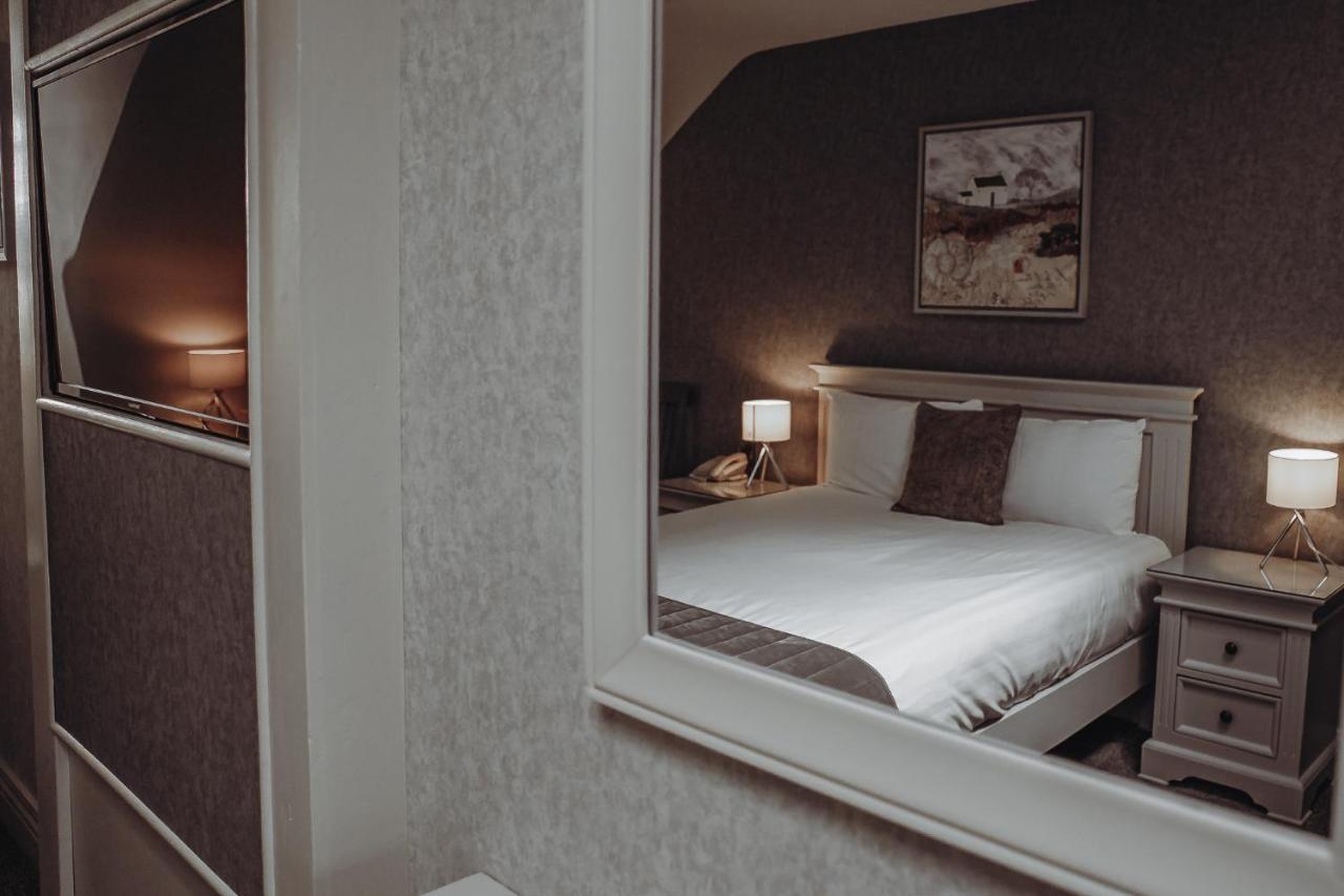 Muskerry Arms Bar And B&B Blarney Exteriör bild