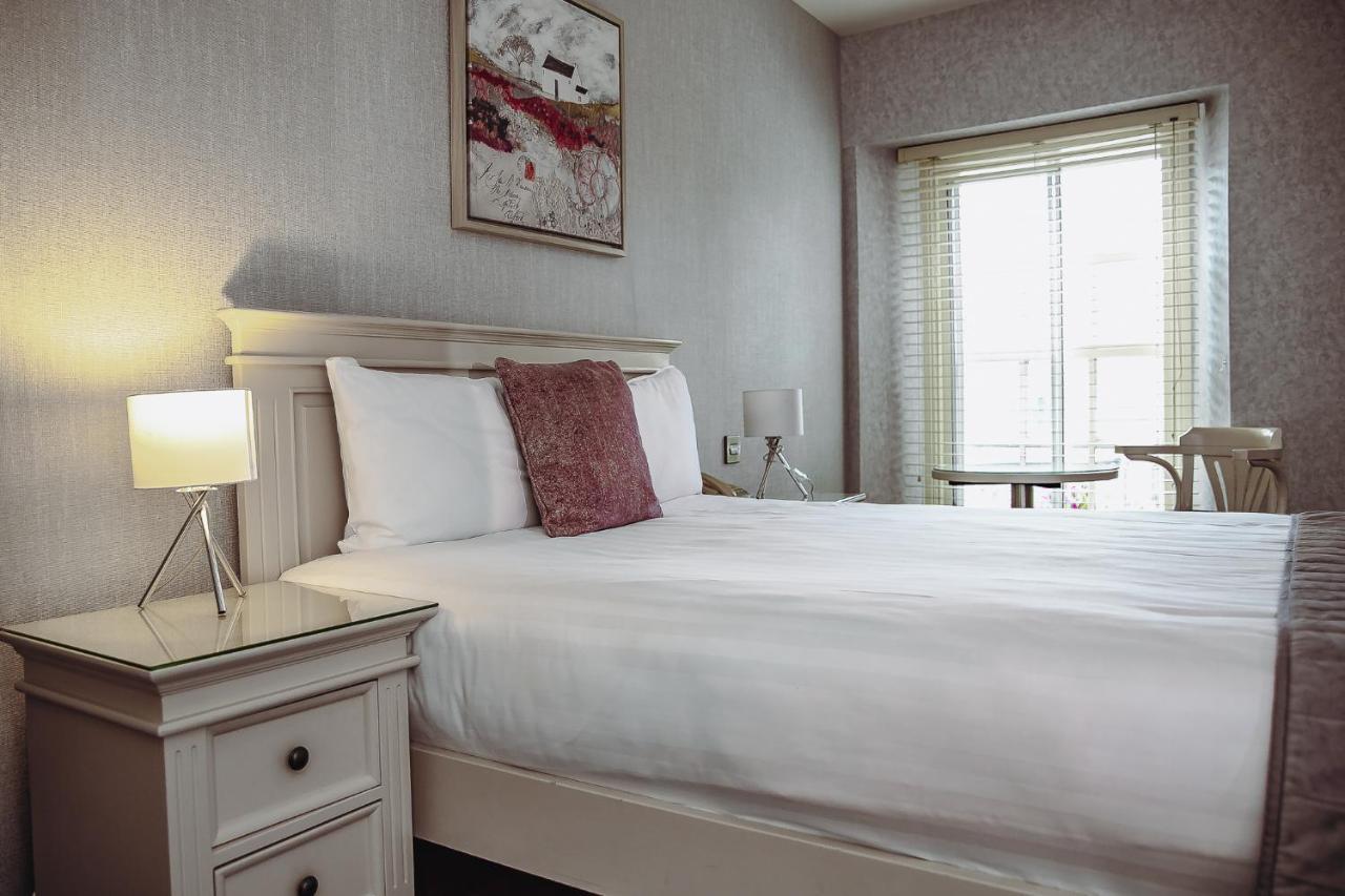 Muskerry Arms Bar And B&B Blarney Exteriör bild