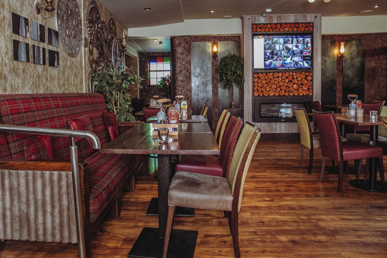 Muskerry Arms Bar And B&B Blarney Exteriör bild